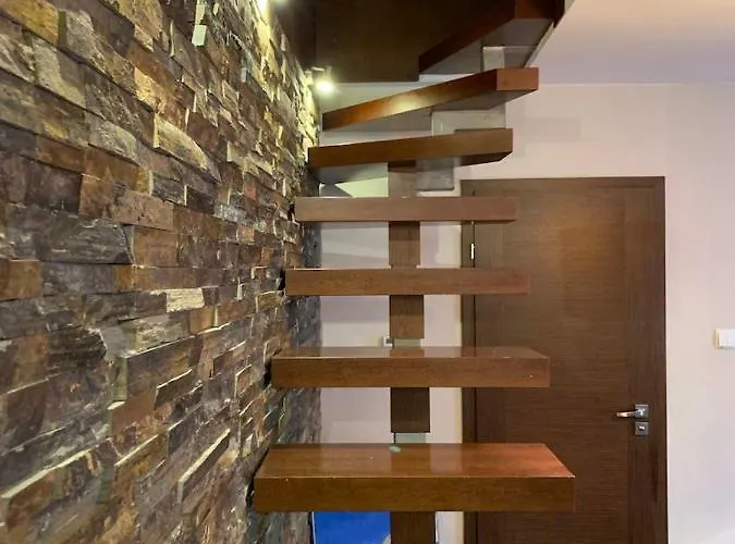 Poddasze Artysty Mieszkanie Ozonowane Apartmán Čenstochová